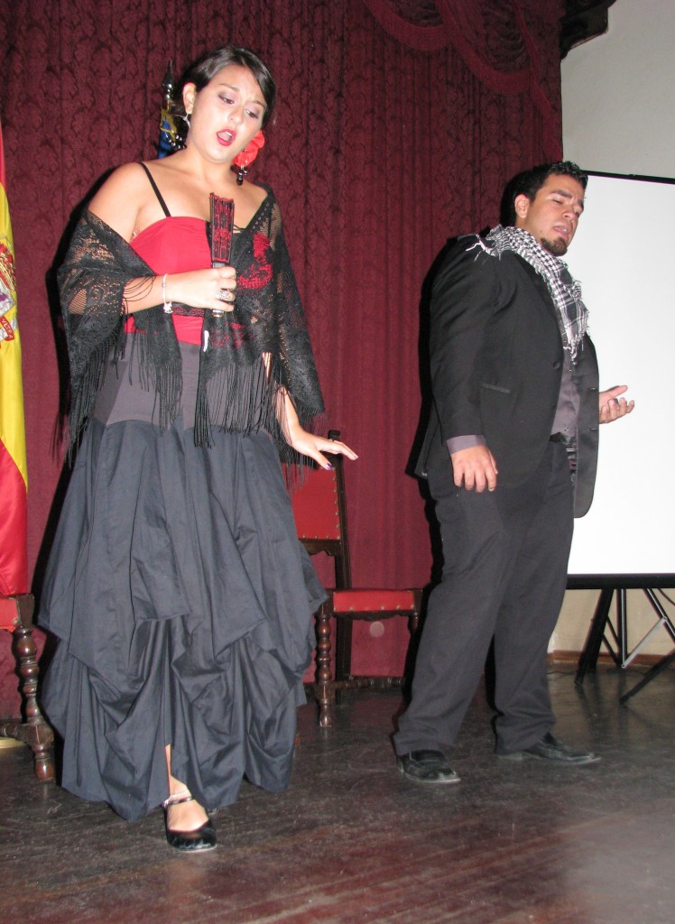 Sita Nadathur and Jean Carlos Martinez sing a love duet from the zarzuela Los Claveles.